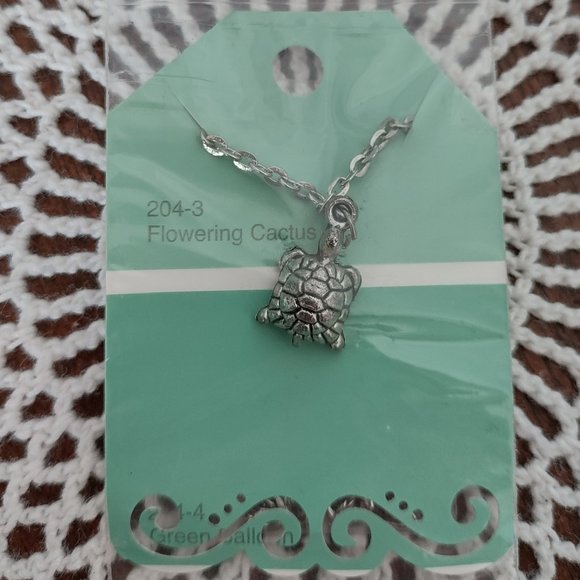 Rag Frog Revival Tiny turtle pendant necklace 18" - Picture 1 of 3